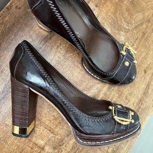 TORY BURCH brown leather gold buckle platform pumps heel 7.5